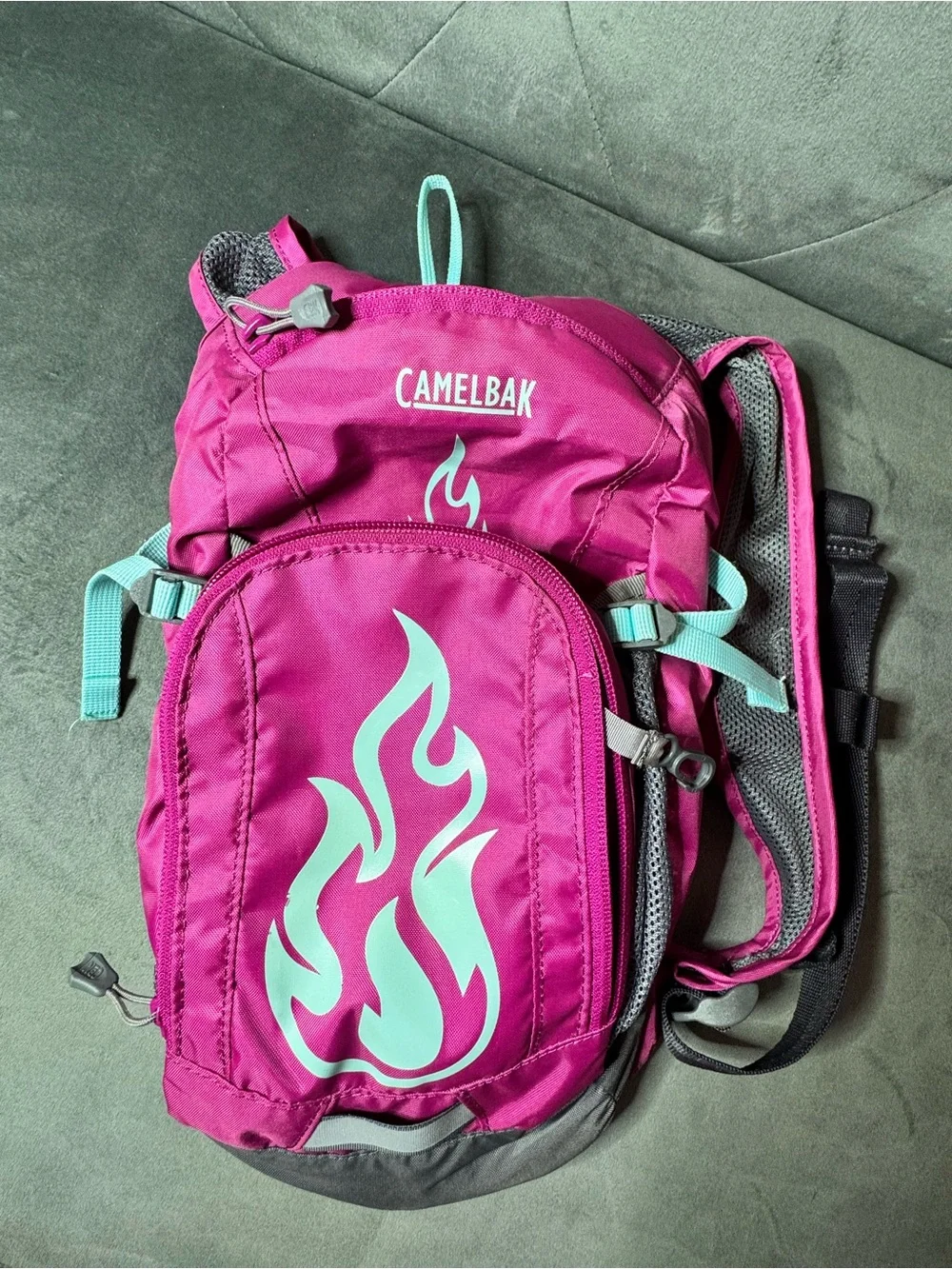 CamelBak Mini M.U.L.E. Kids’ Hydration Pink Backpack with Mint Flame Graphic
